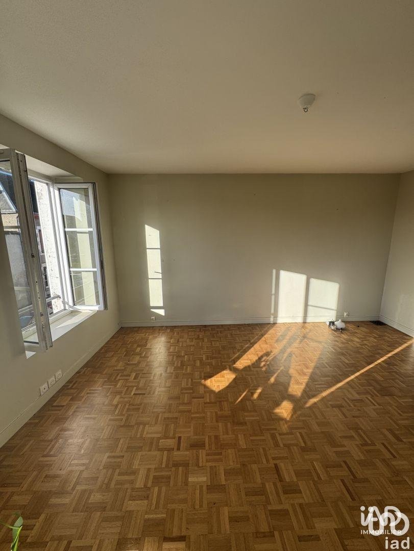 Appartement à louer, 64m², Saint-Denis-de-l'Hôtel