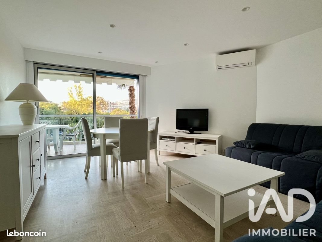 Appartement à louer, 47m², Mandelieu-la-Napoule