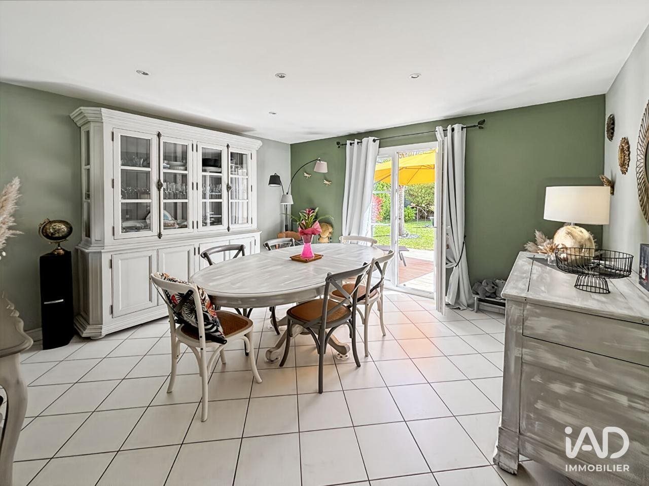 Maison à vendre, 141m², Vaux-le-Pénil