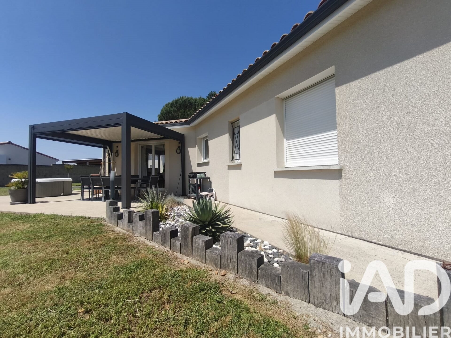 Maison à vendre, 95m², Lamothe-Montravel