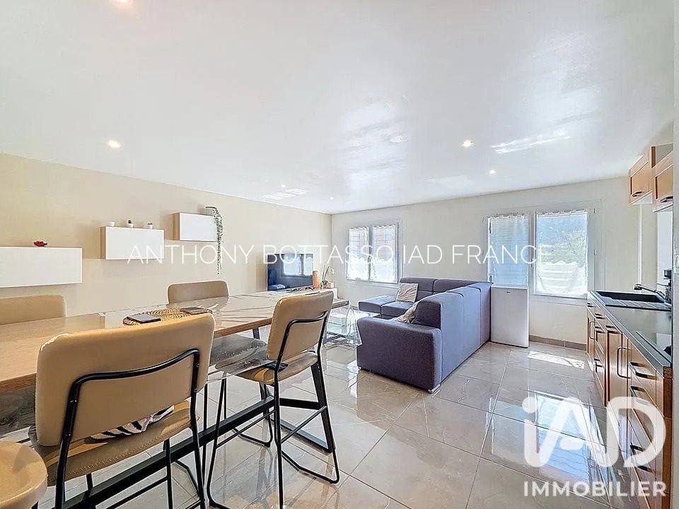 Appartement à vendre, 64m², Solliès-Pont