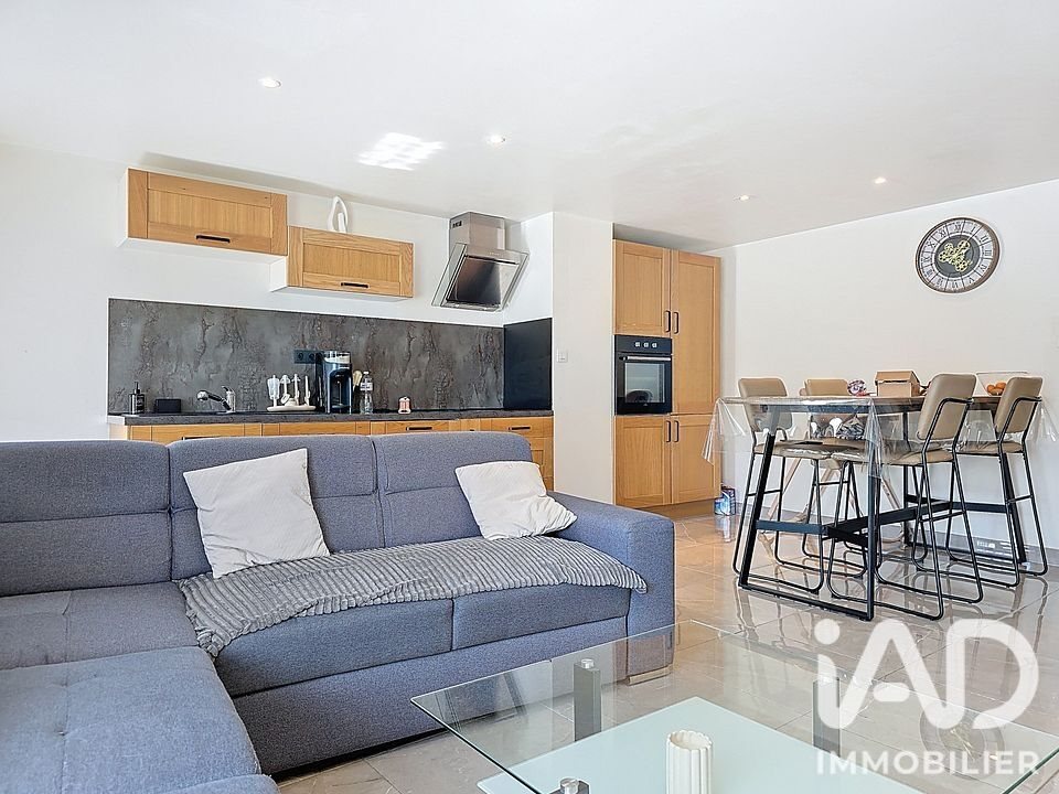 Appartement à vendre, 64m², Solliès-Pont