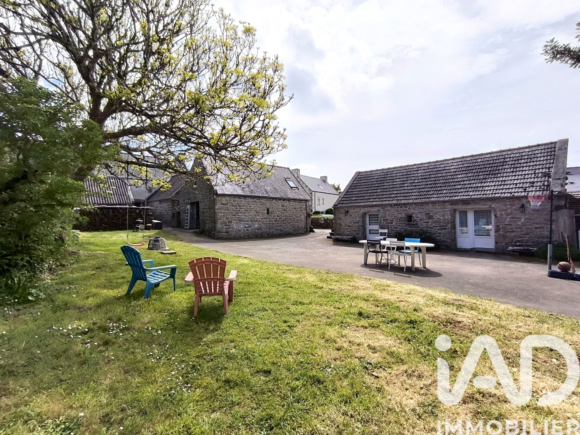 Maison à vendre, 247m², Plogoff