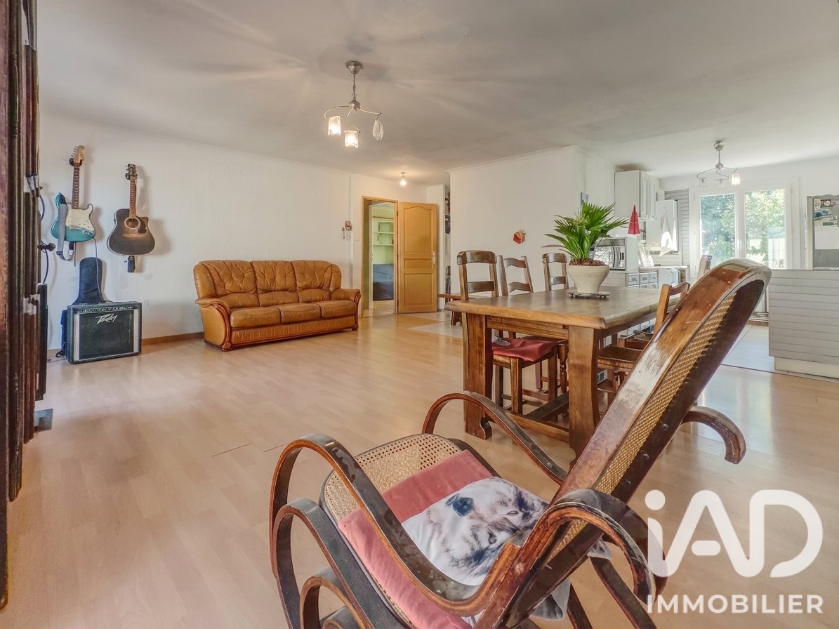 Maison à vendre, 116m², Saint-Mamert-du-Gard