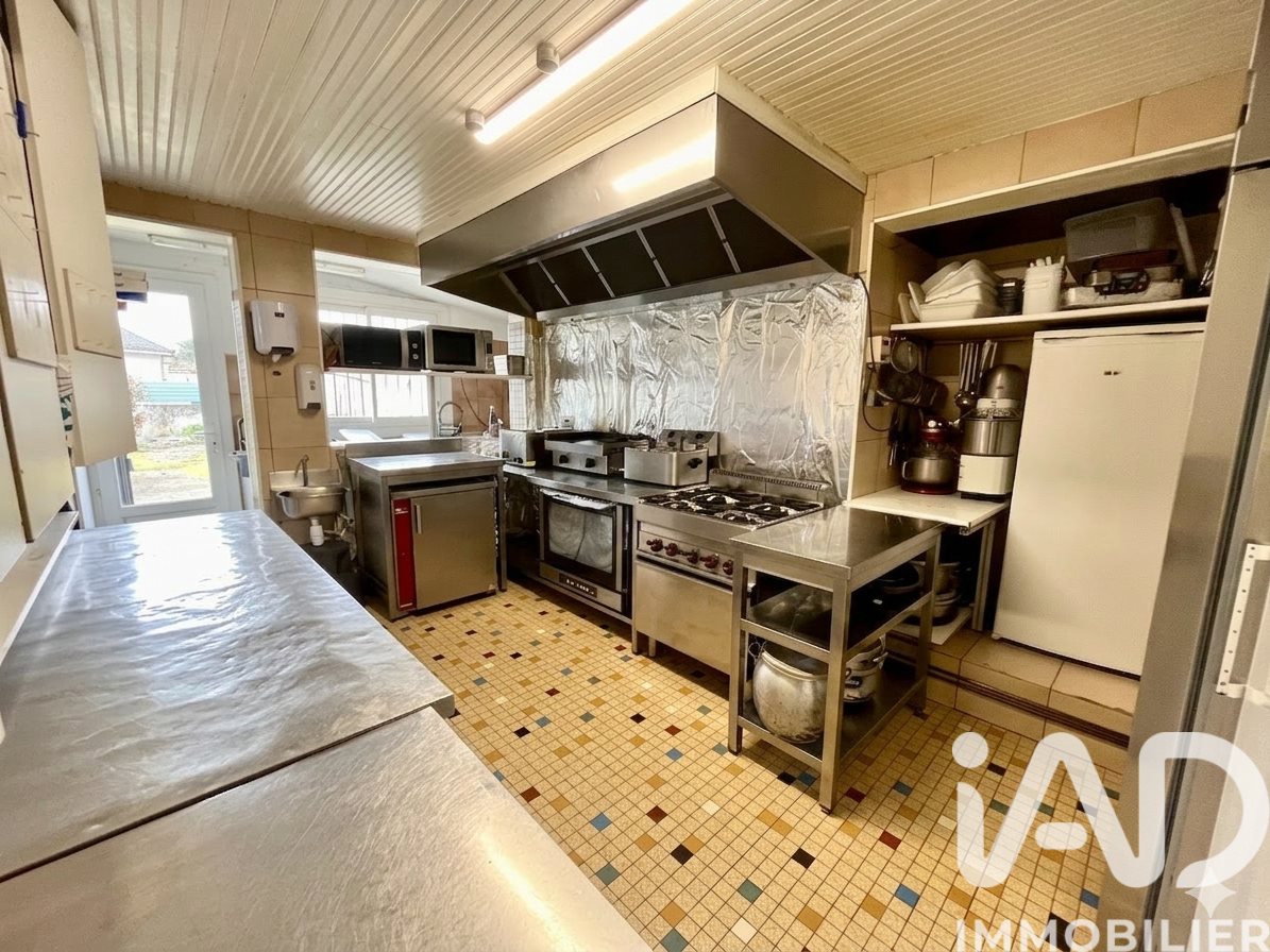 Maison à vendre, 288m², Fleuré