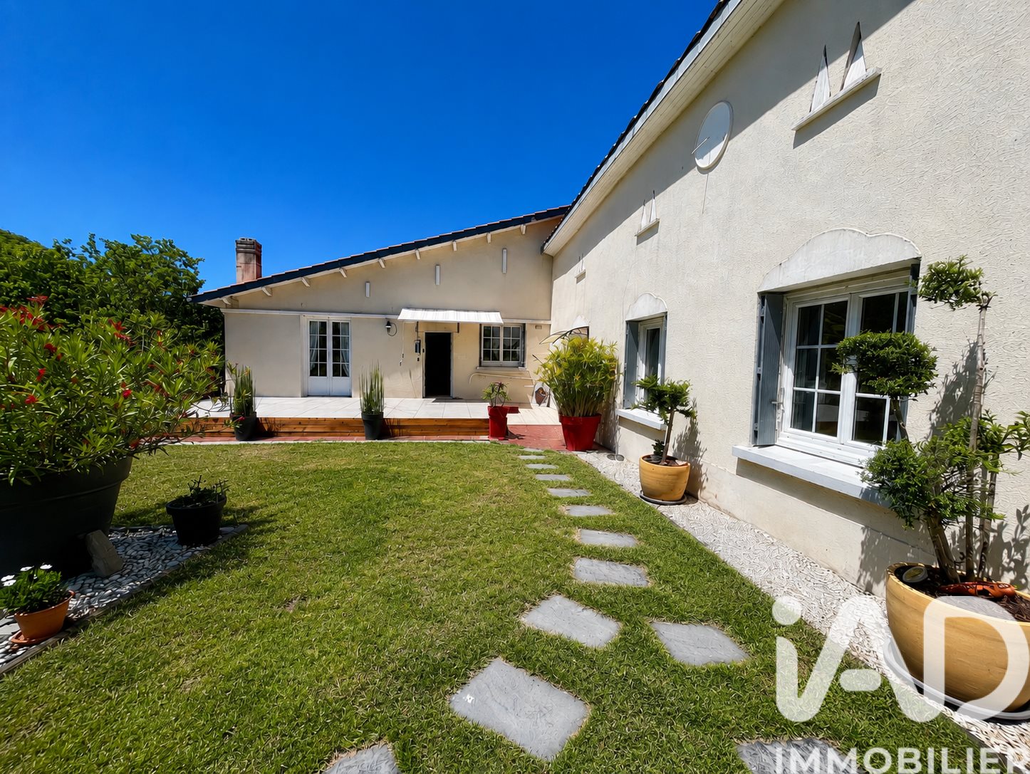 Maison à vendre, 180m², Barbezieux-Saint-Hilaire