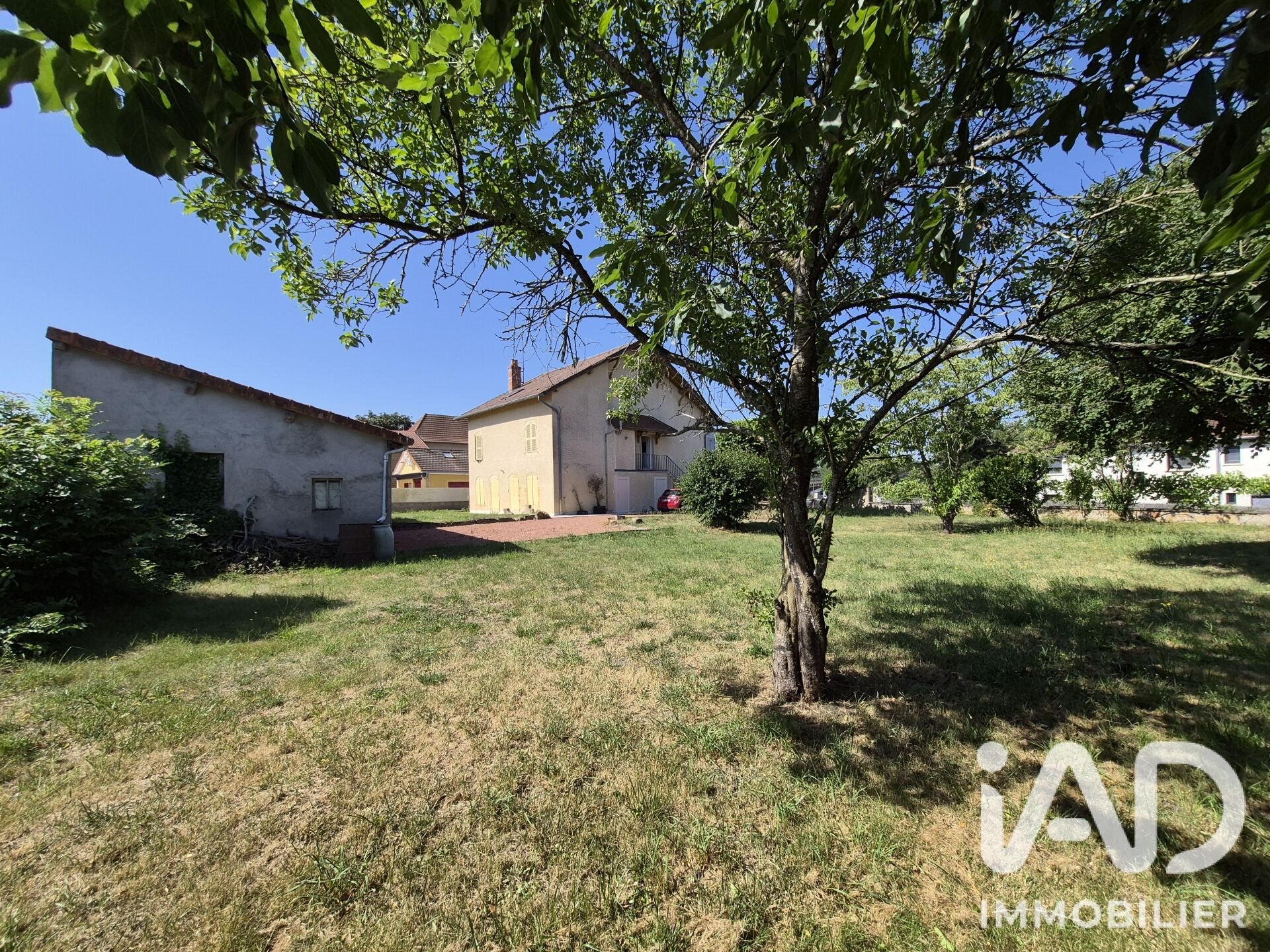 Maison à vendre, 260m², Pouilly-sous-Charlieu