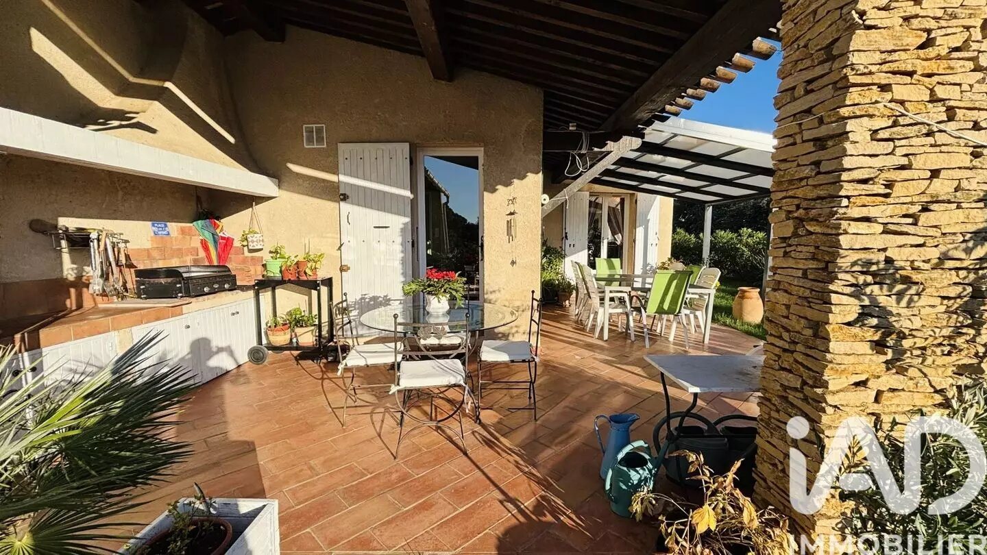 Maison à vendre, 131m², Uchaux