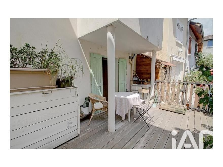 Maison à vendre, 66m², Gières