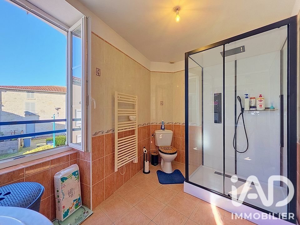 Maison à vendre, 104m², Saint-Georges-de-Noisné