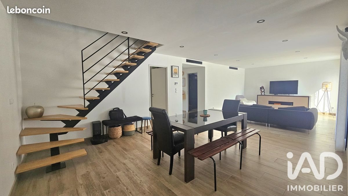 Maison à vendre, 146m², Varennes-Jarcy