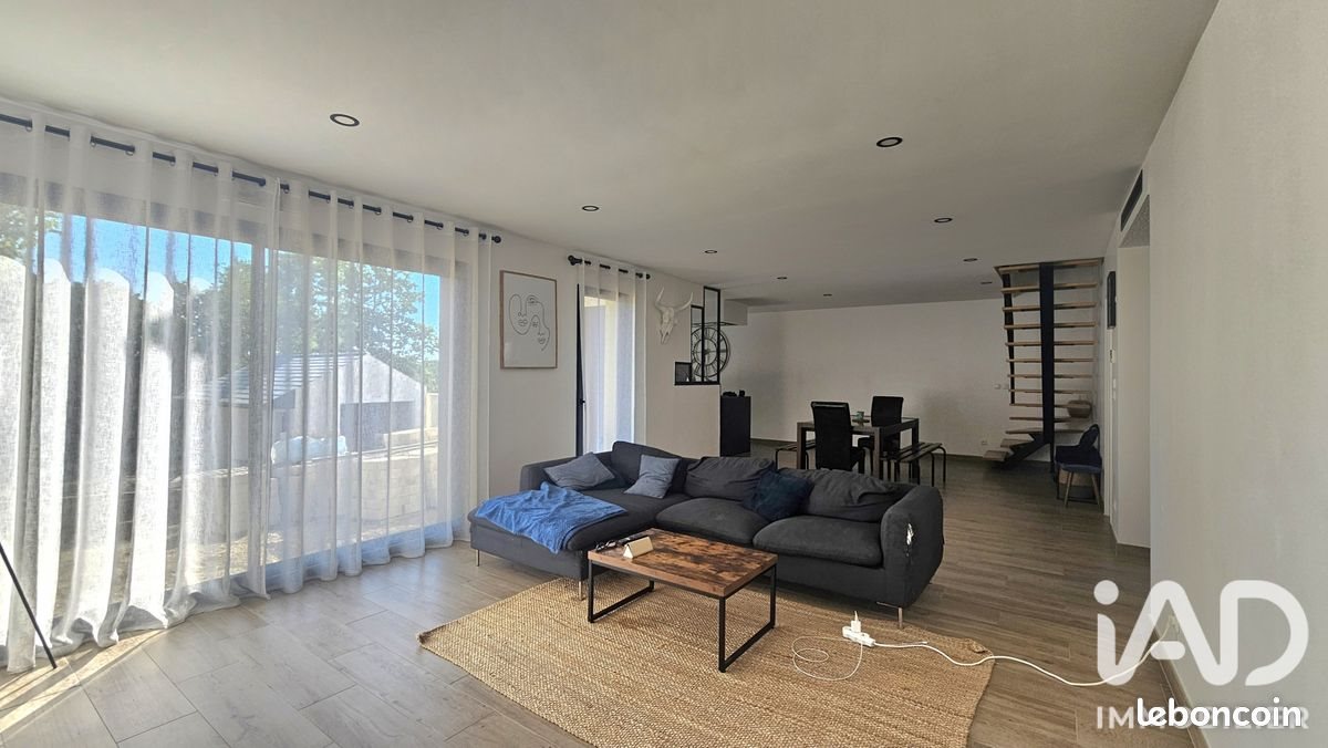 Maison à vendre, 146m², Varennes-Jarcy