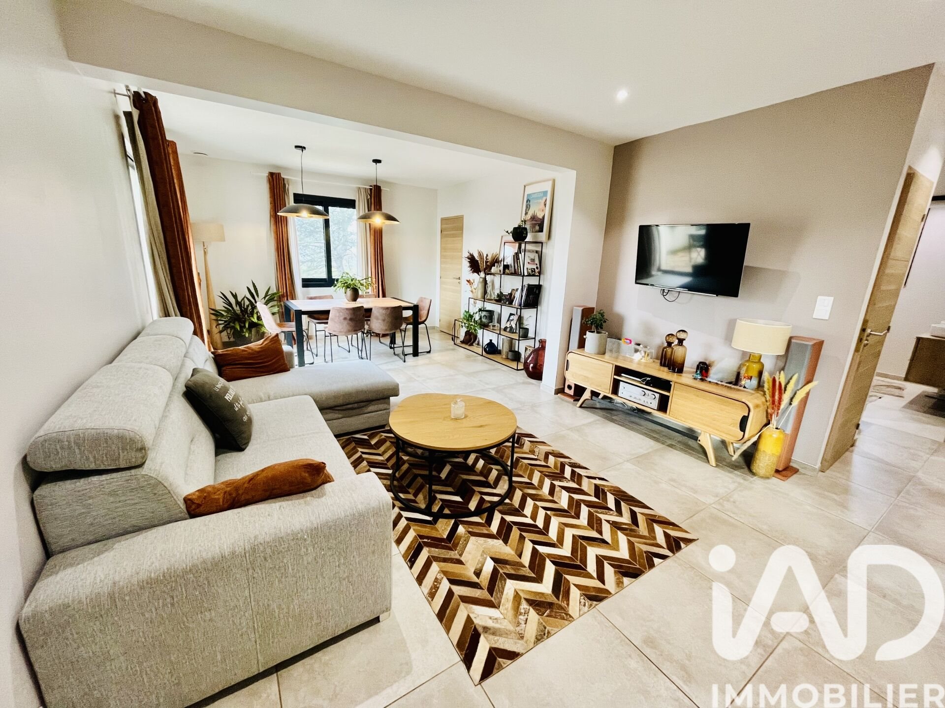 Maison à vendre, 190m², Valaurie