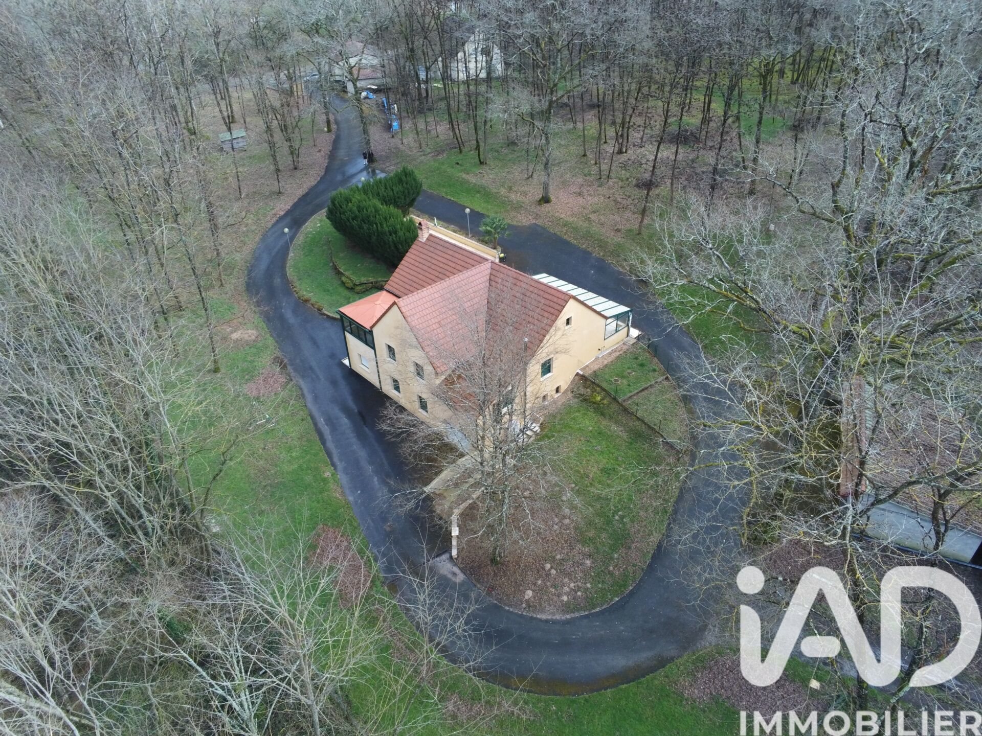 Maison à vendre, 337m², Thénioux