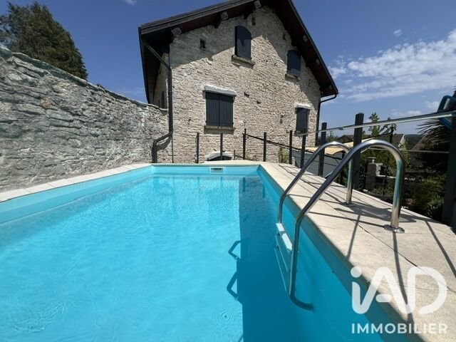 Maison à vendre, 135m², Orgelet