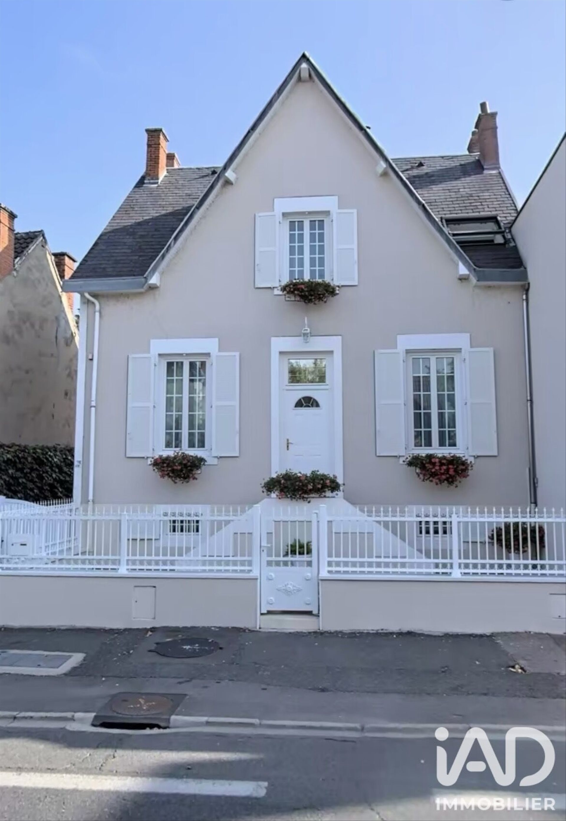 Maison à vendre, 311m², Varennes-sur-Allier
