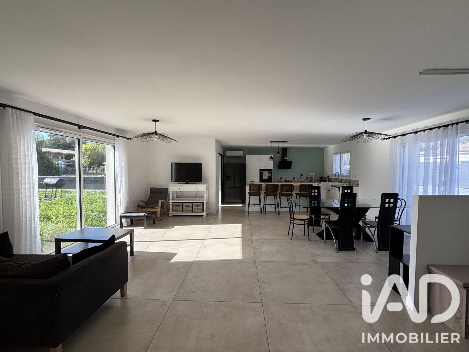 Maison à louer, 115m², Salles