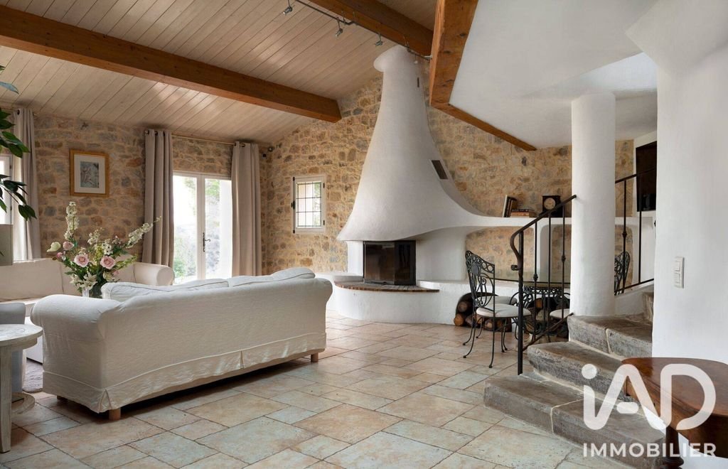 Maison à vendre, 186m², Gourdon