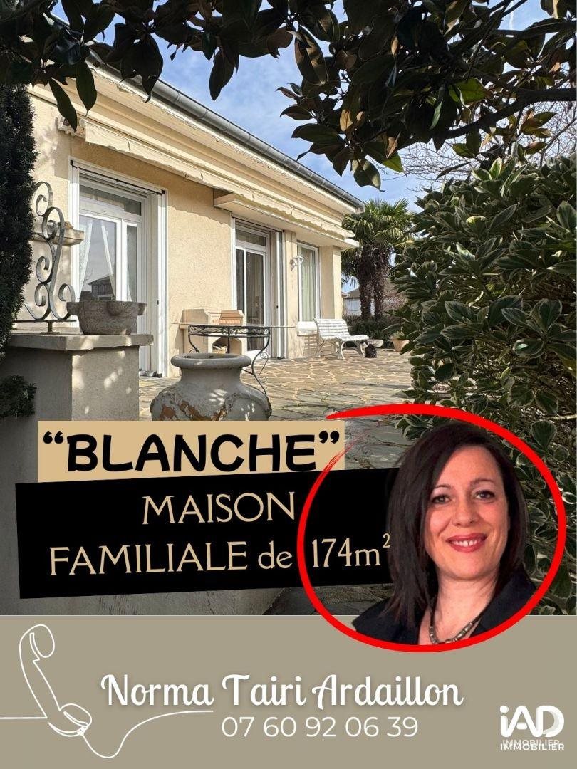 Maison à vendre, 174m², Feurs