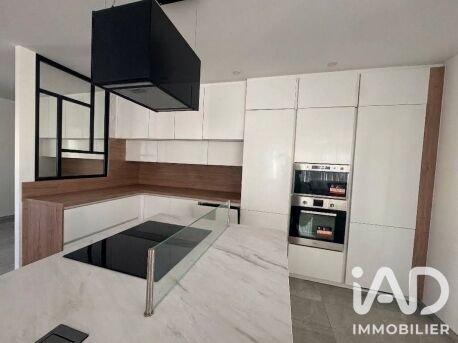 Maison à vendre, 140m², Pouilly-lès-Feurs