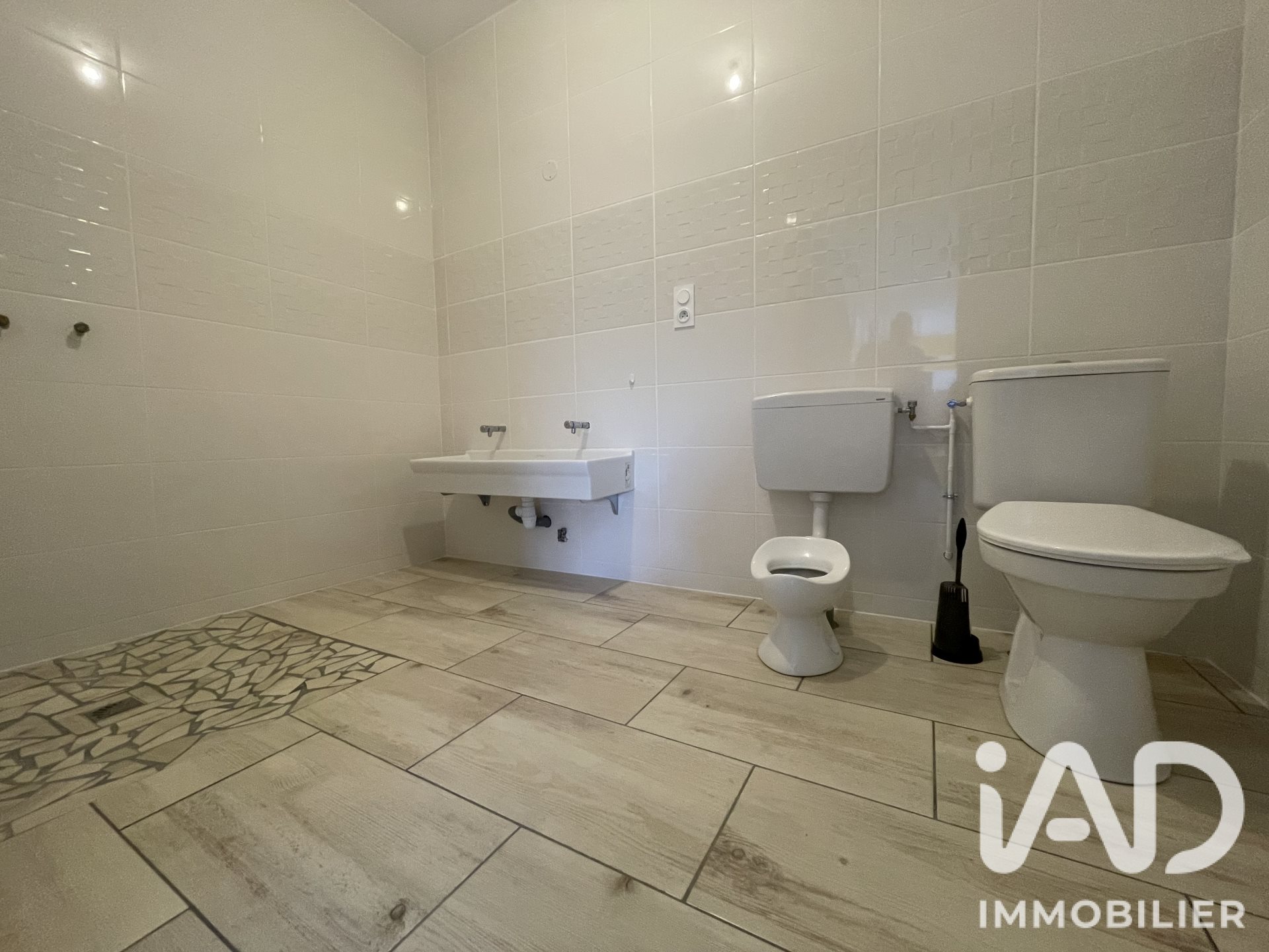 Maison à vendre, 181m², Poncins