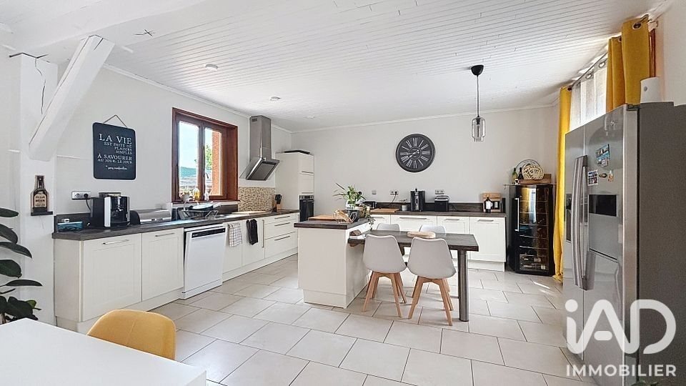 Maison à vendre, 211m², Démuin