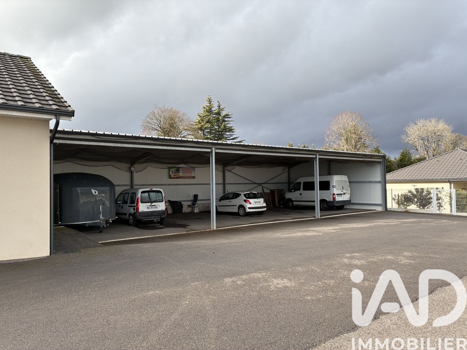 Maison à vendre, 1132m², Magnac-Bourg