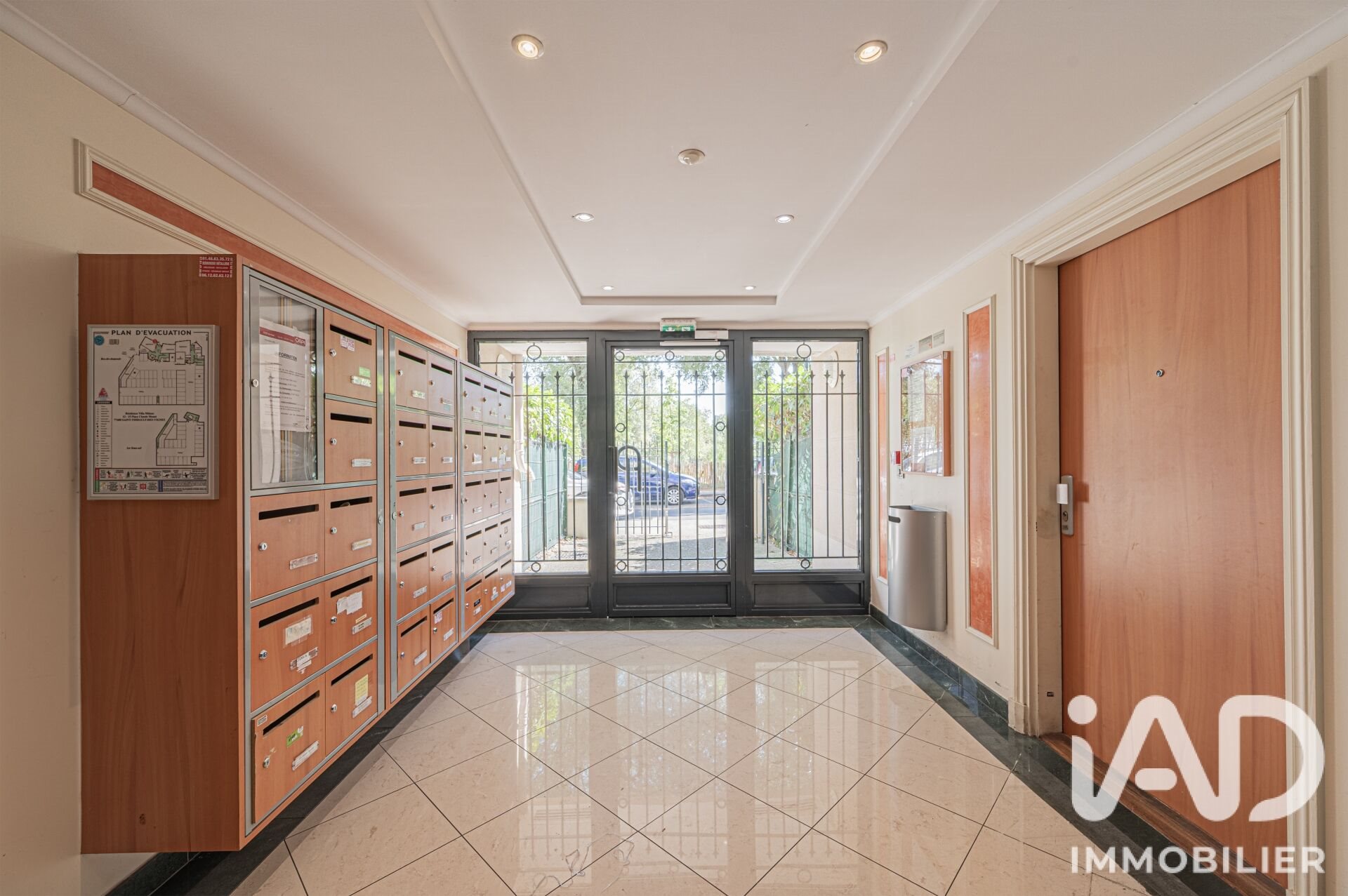 Appartement à vendre, 42m², Saint-Thibault-des-Vignes