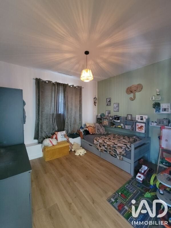 Maison à vendre, 177m², Saint-Mitre-les-Remparts