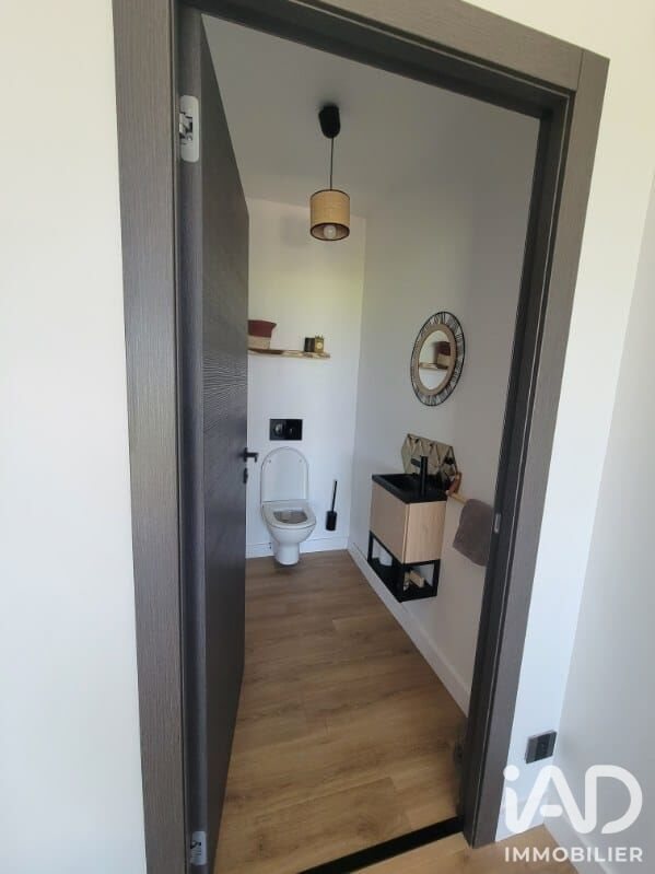 Maison à vendre, 177m², Saint-Mitre-les-Remparts