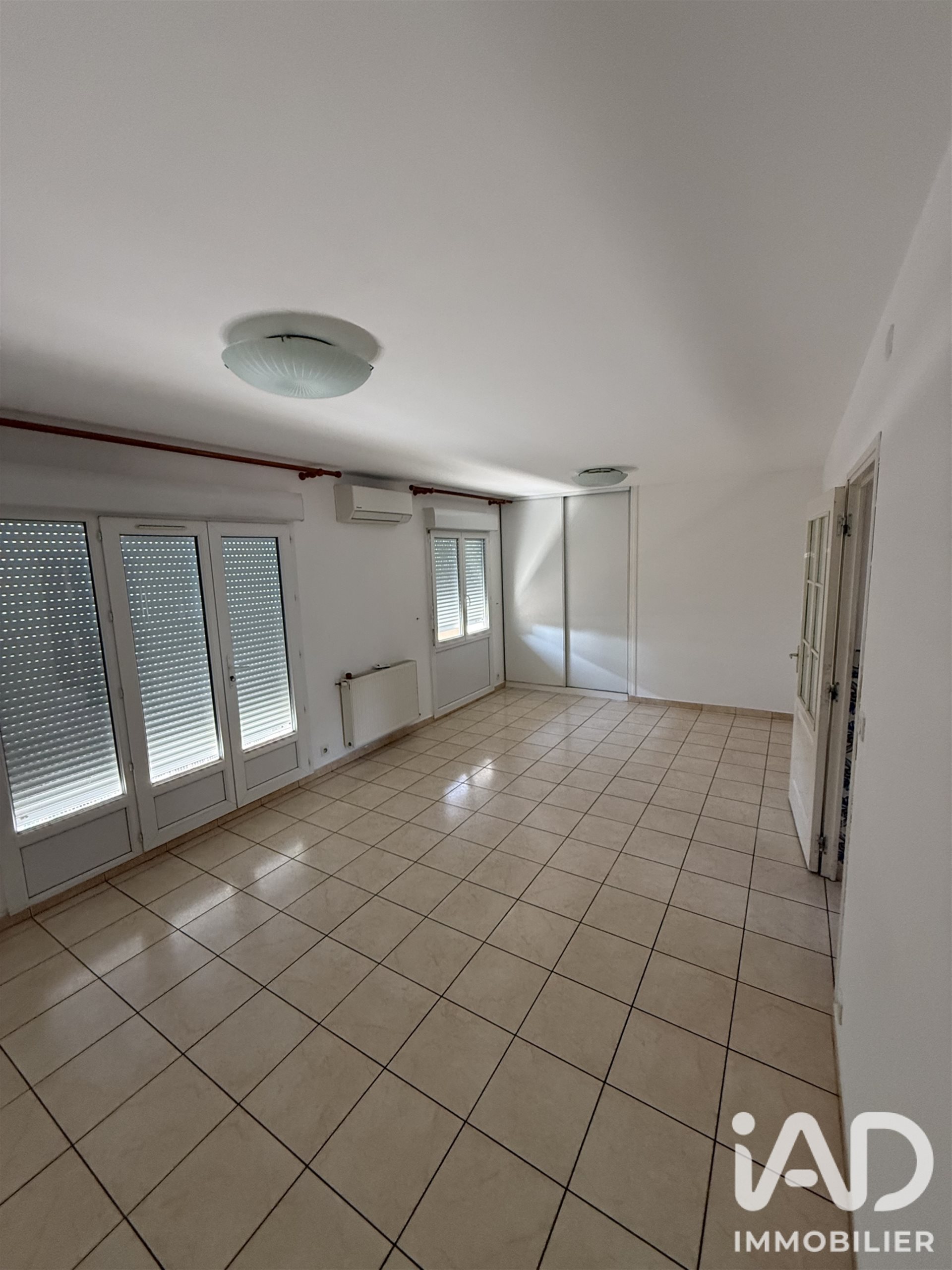 Appartement à vendre, 70m², Bourg-Saint-Andéol