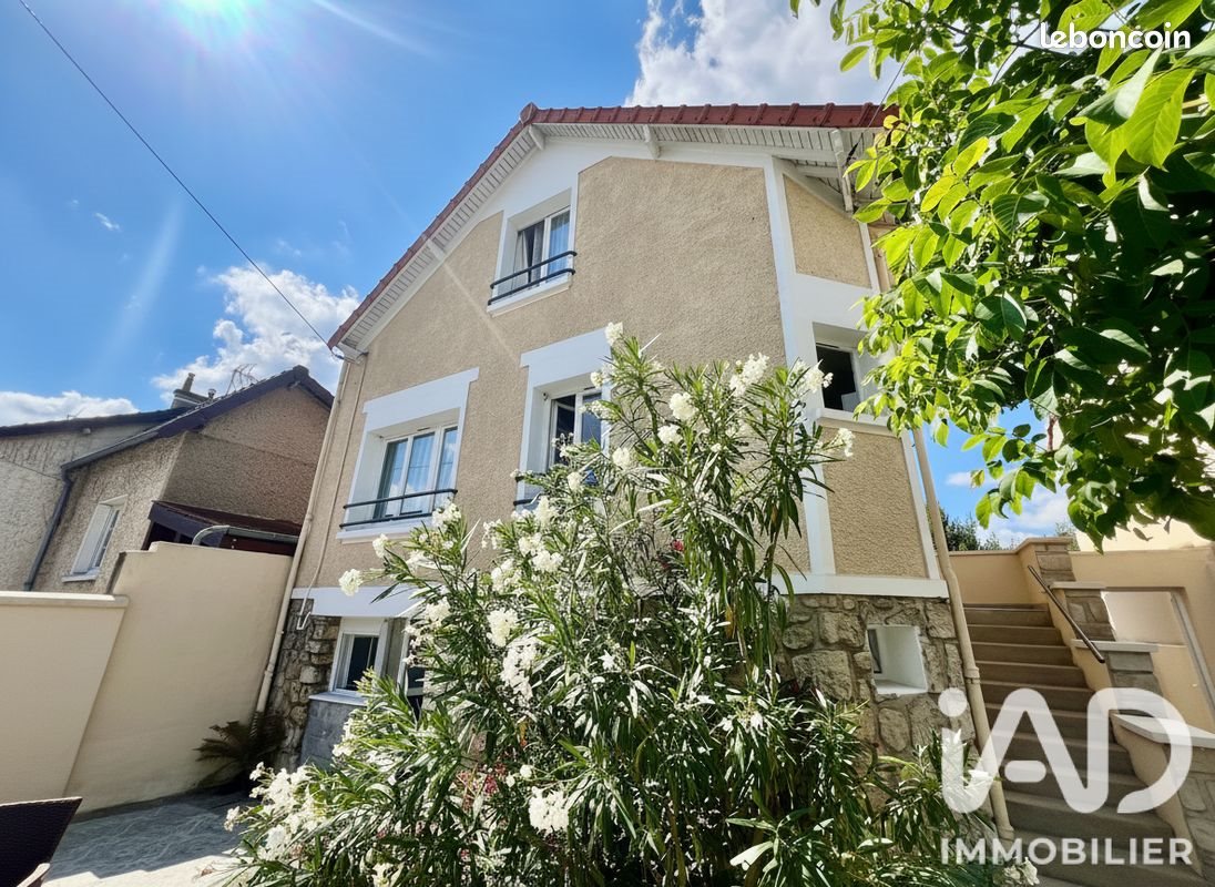 Maison à vendre, 123m², Stains