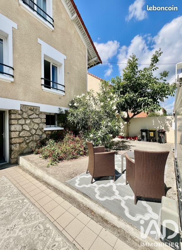 Maison à vendre, 123m², Stains