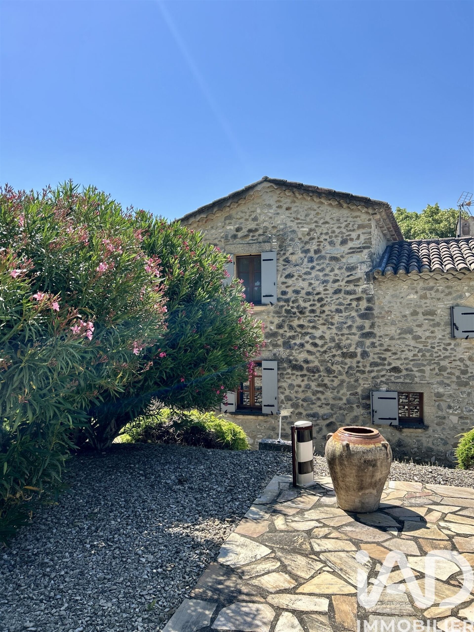 Maison à vendre, 418m², La Bégude-de-Mazenc