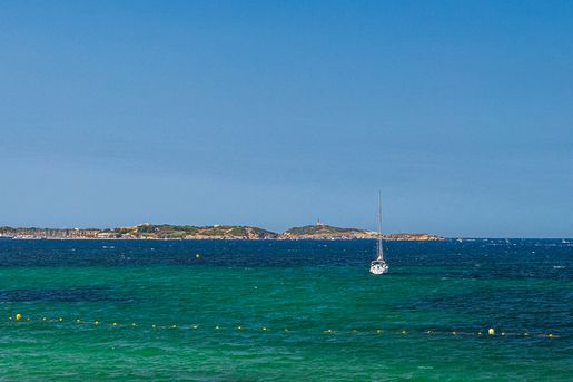 Maison 7 pièces 210 m² · à Six-Fours-les-Plages · 210 m² · 3 000 000 €