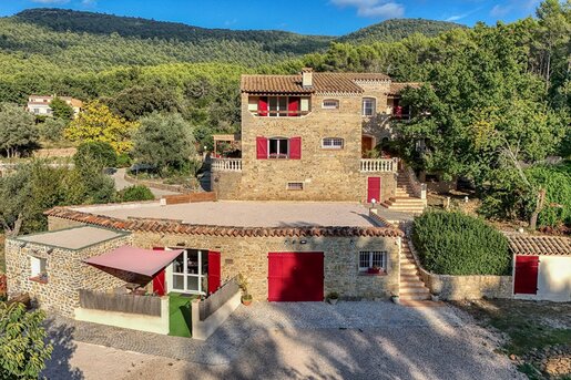 Maison 11 pièces 306 m² · au Beausset · 306 m² · 1 195 000 €