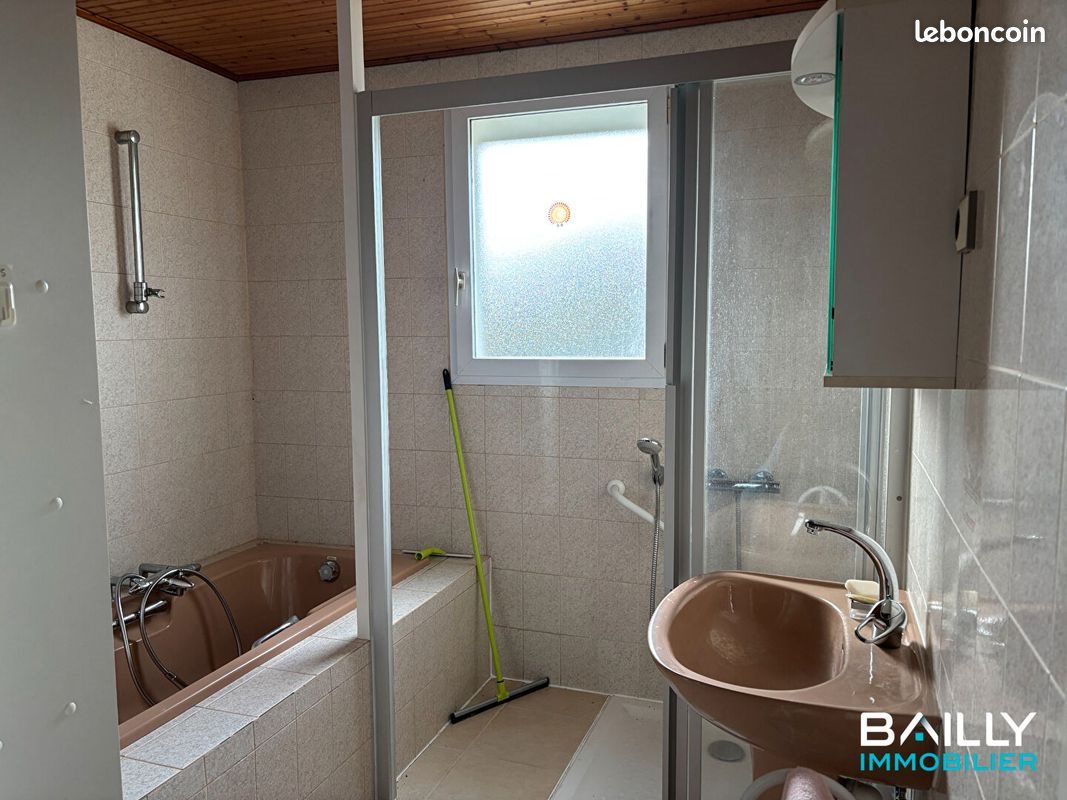 Maison à vendre, 120m², Vairé