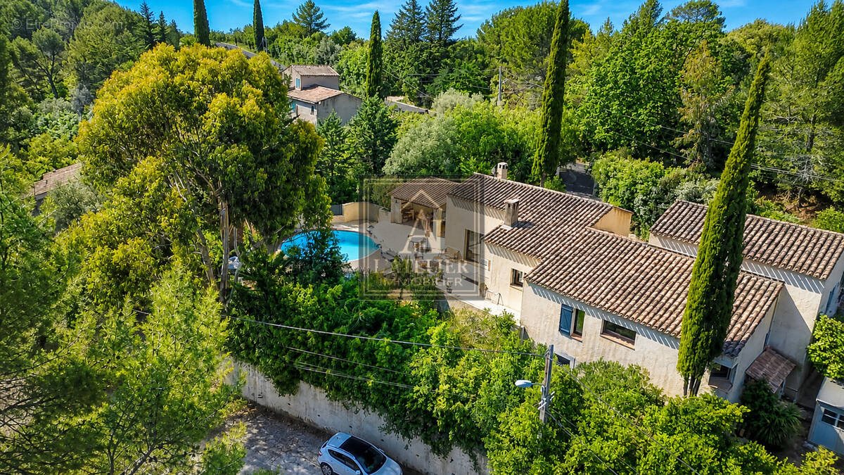 Maison à vendre, 203m², Solliès-Ville