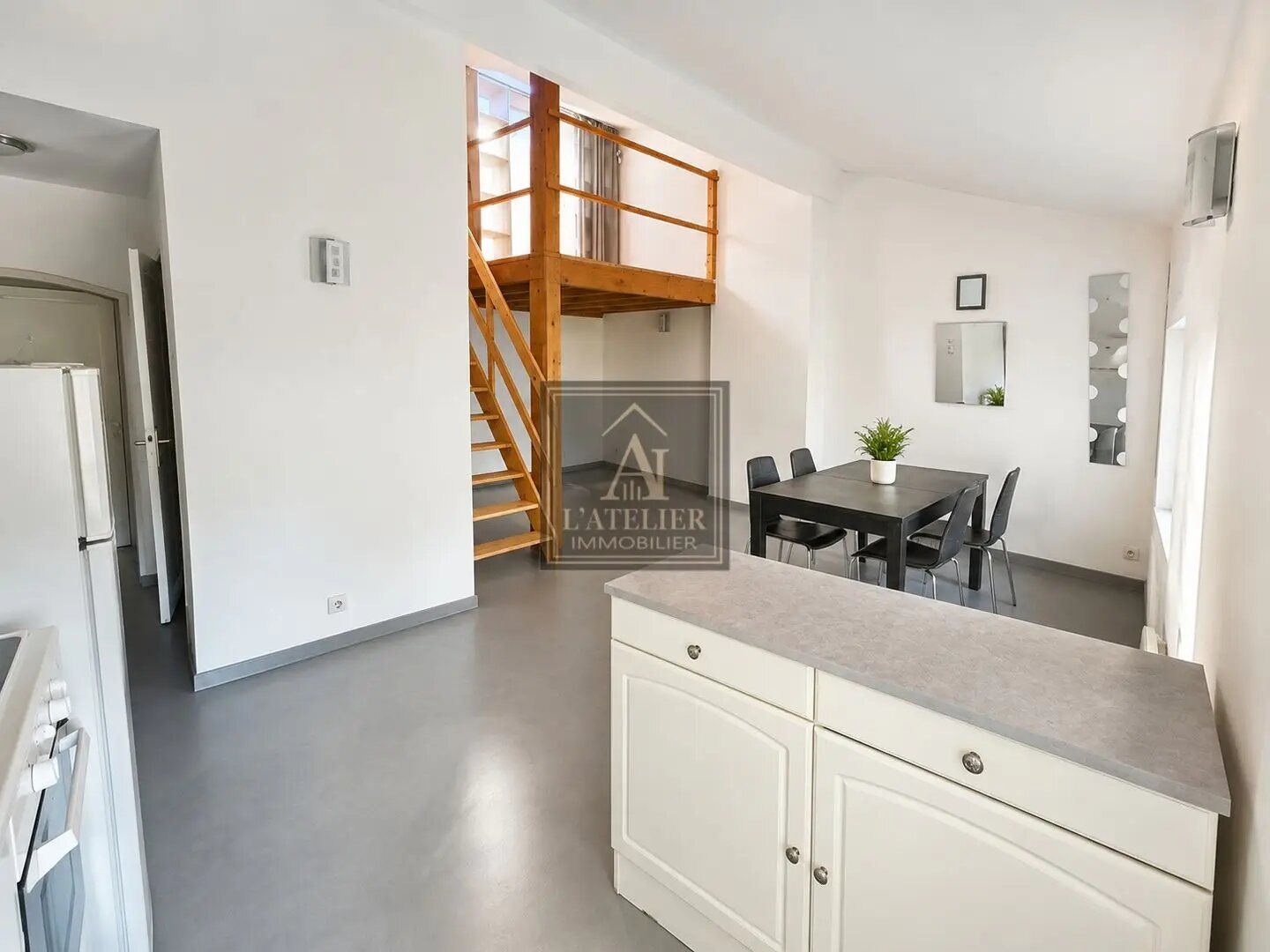 Appartement à vendre, 49m², Belgentier
