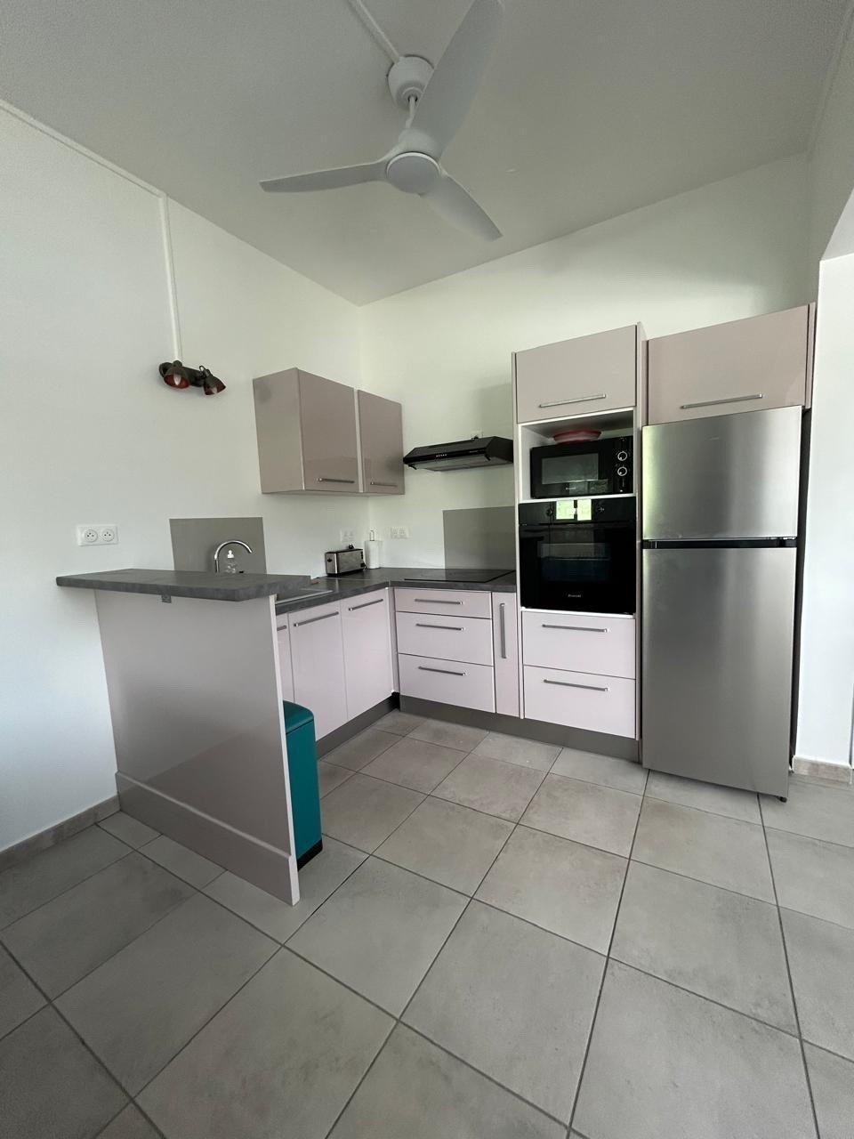 Appartement à louer, 47m², Fort-de-France