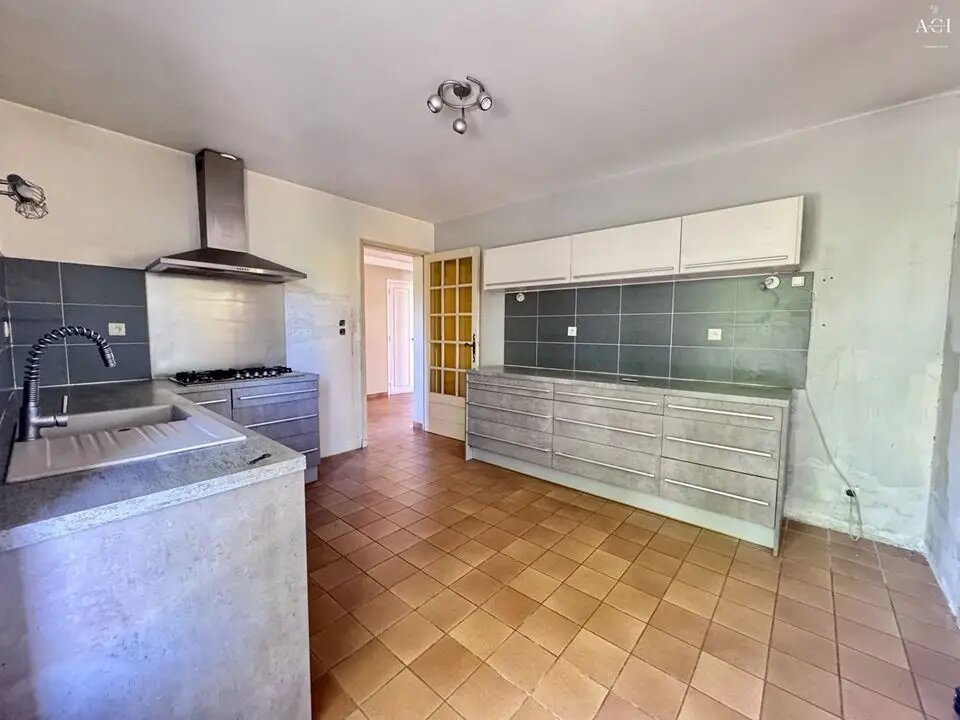 Maison à vendre, 110m², Saint-Etienne-de-Fontbellon
