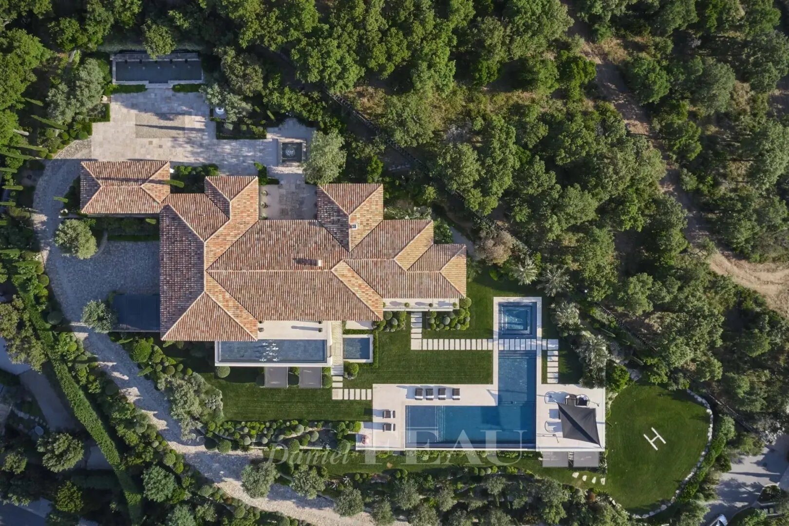 Maison à louer, 850m², Grimaud