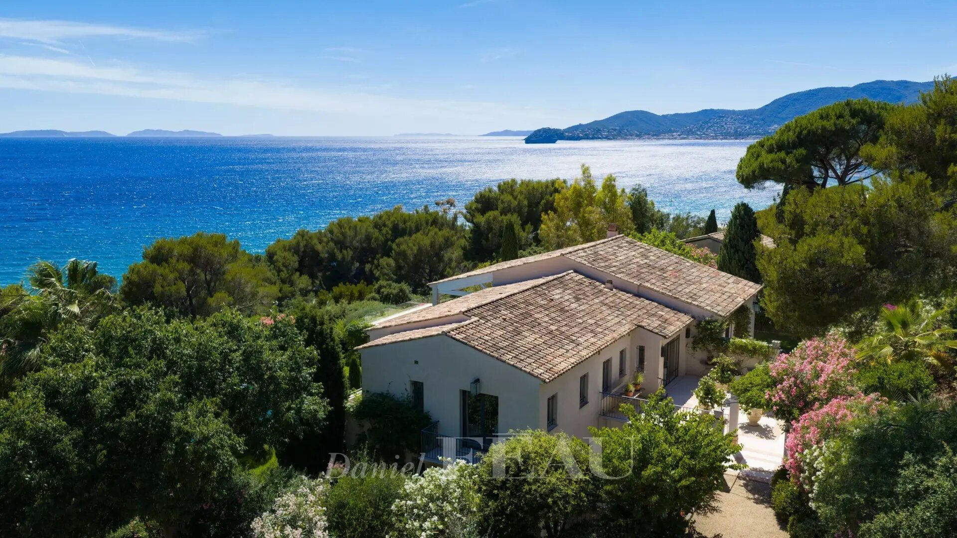 Maison à louer, 366m², La Croix-Valmer