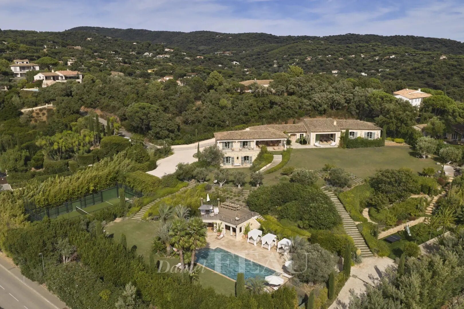 Maison à louer, 570m², La Croix-Valmer