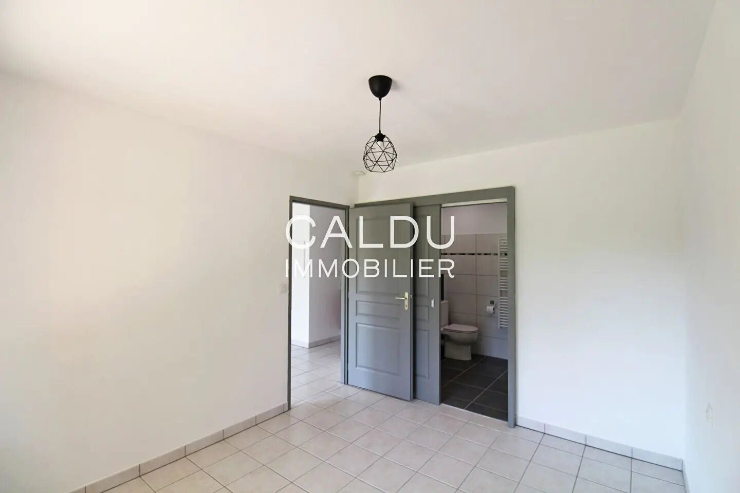 Appartement à louer, 33m², Laragne-Montéglin