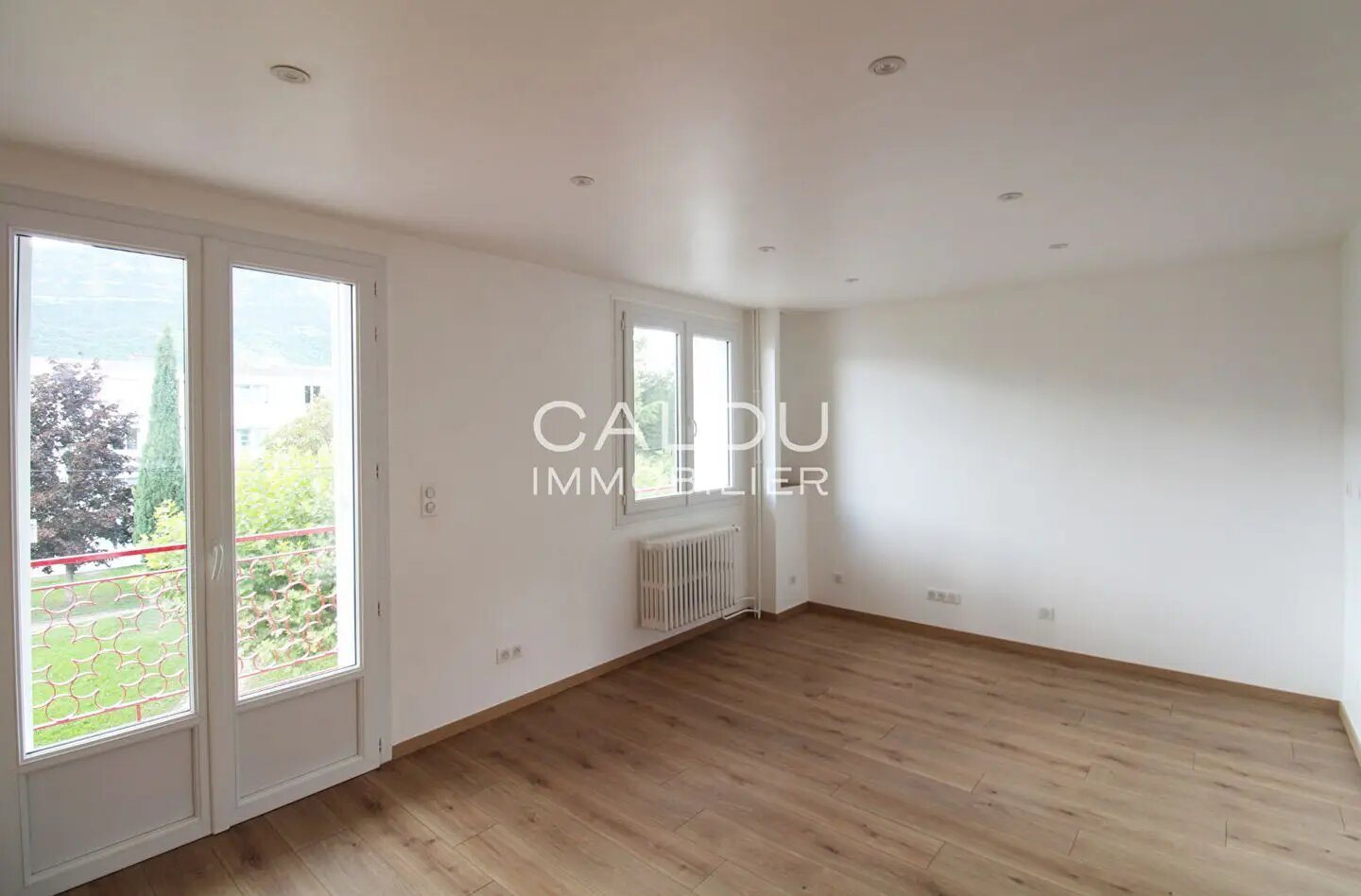 Appartement à vendre, 69m², Laragne-Montéglin