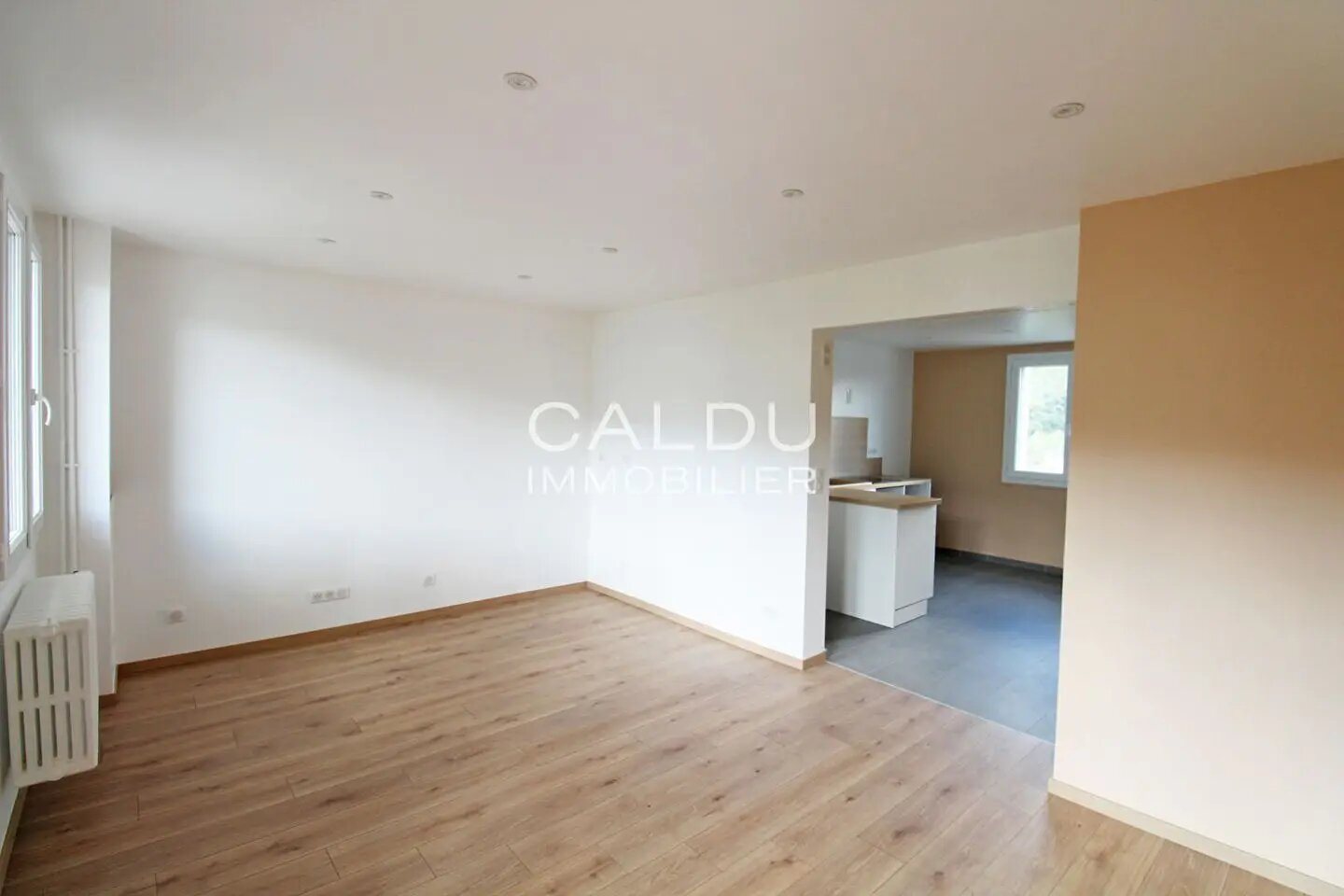 Appartement à vendre, 69m², Laragne-Montéglin