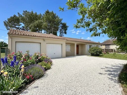 Maison à vendre, 101m², Savigny-Lévescault