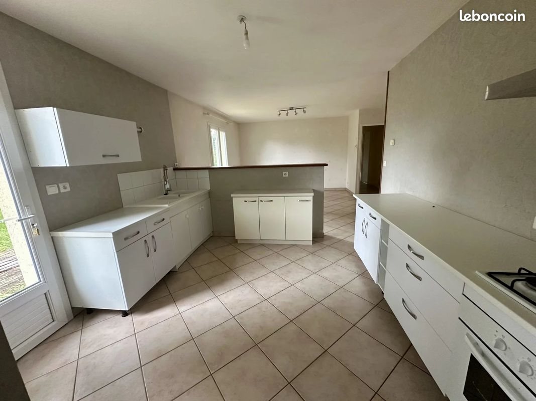 Maison à vendre, 101m², Savigny-Lévescault