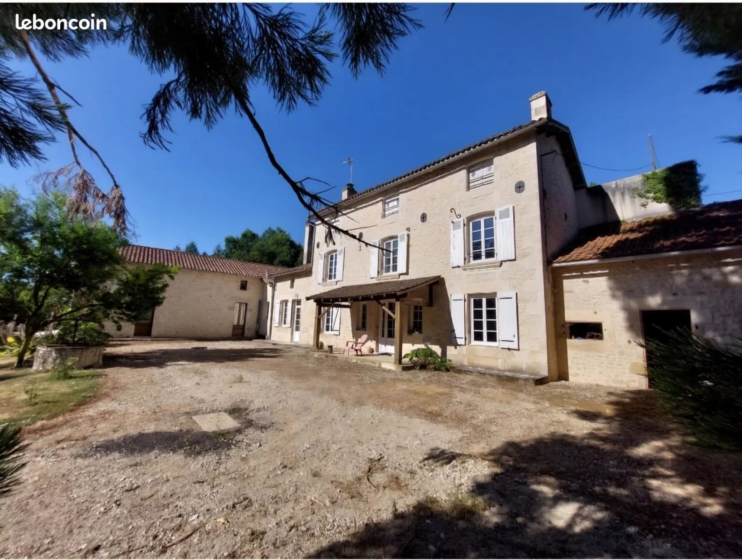 Maison à vendre, 302m², Valdivienne